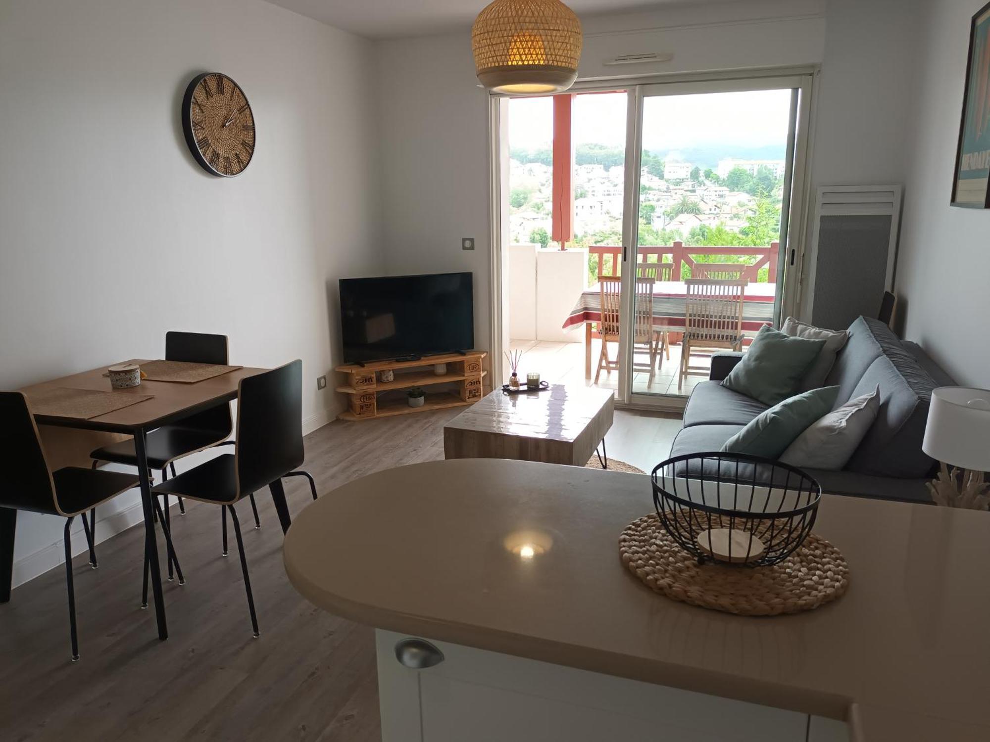 Appart. 2* A Hendaye, Proche Centre, Parking Privatif - Fr-1-239-777 Daire Dış mekan fotoğraf